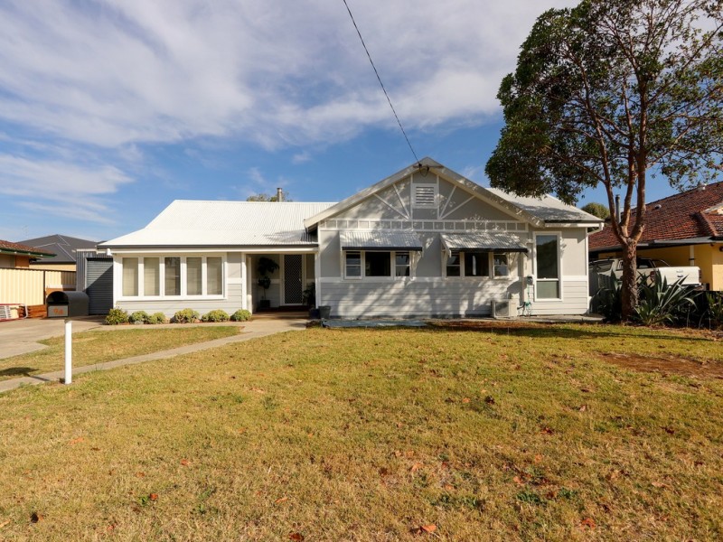94 Celebration St, Beckenham WA 6107