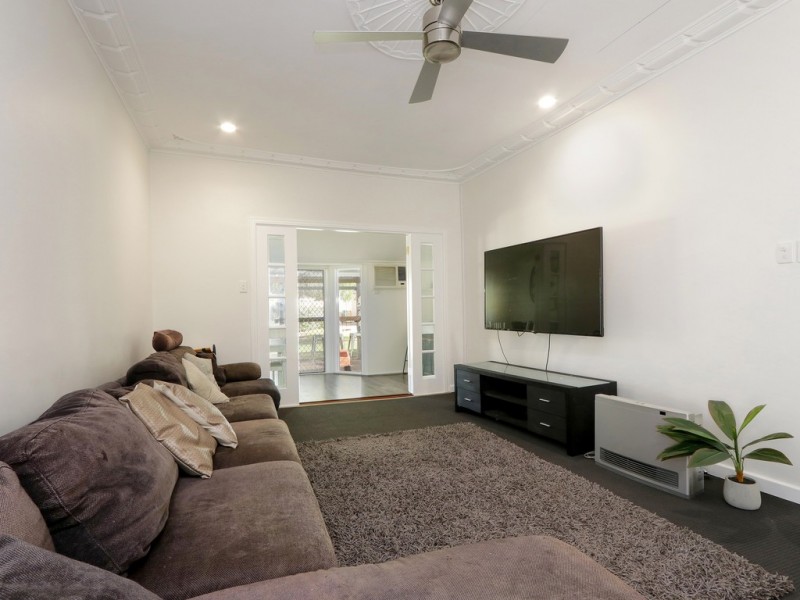 94 Celebration St, Beckenham WA 6107