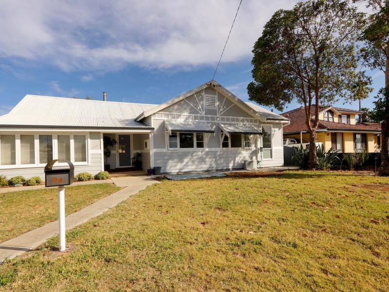 94 Celebration St, Beckenham WA 6107