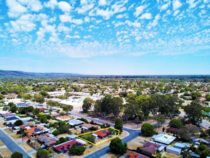 9 Carabeen Road, Maddington WA 6109