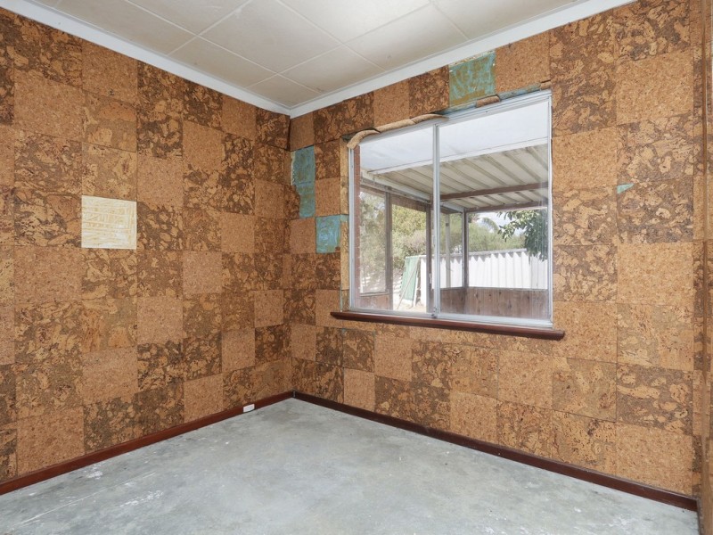 9 Carabeen Road, Maddington WA 6109