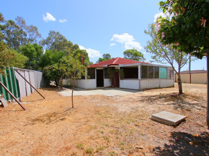 9 Carabeen Road, Maddington WA 6109
