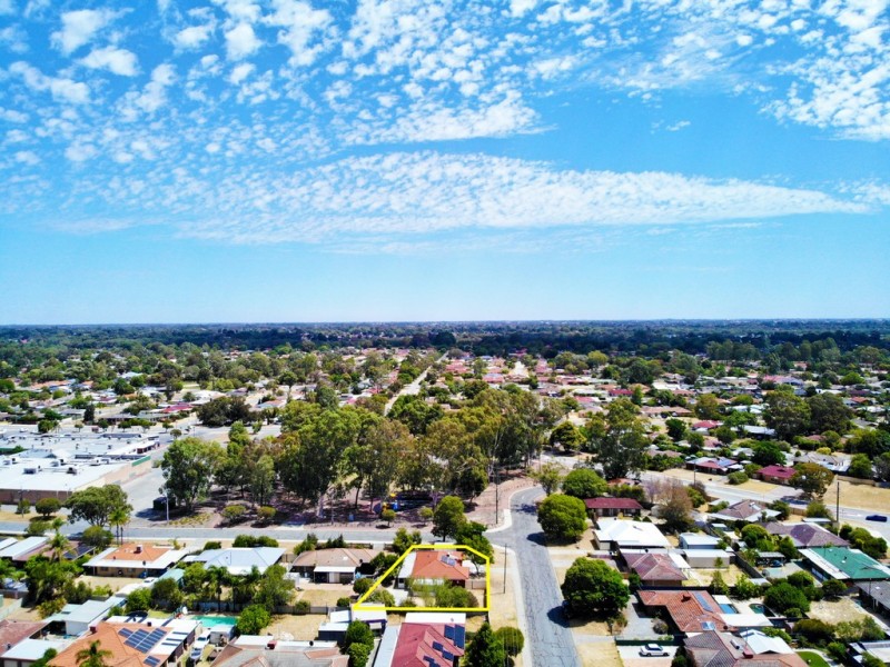 9 Carabeen Road, Maddington WA 6109