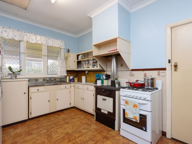 45 Jubilee Street, Beckenham WA 6107