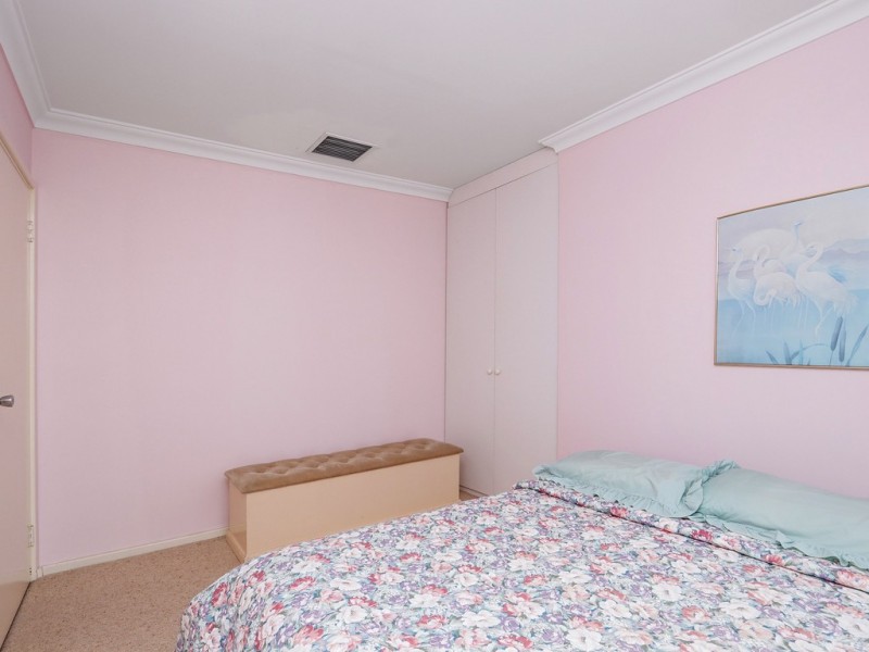 26 Crusader Drive, Thornlie WA 6108