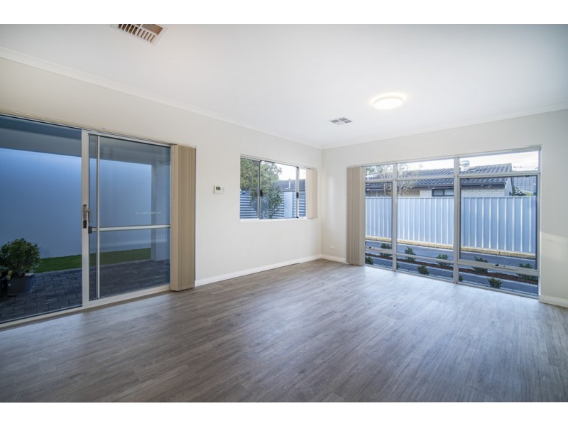 38B Jubilee St, Beckenham WA 6107