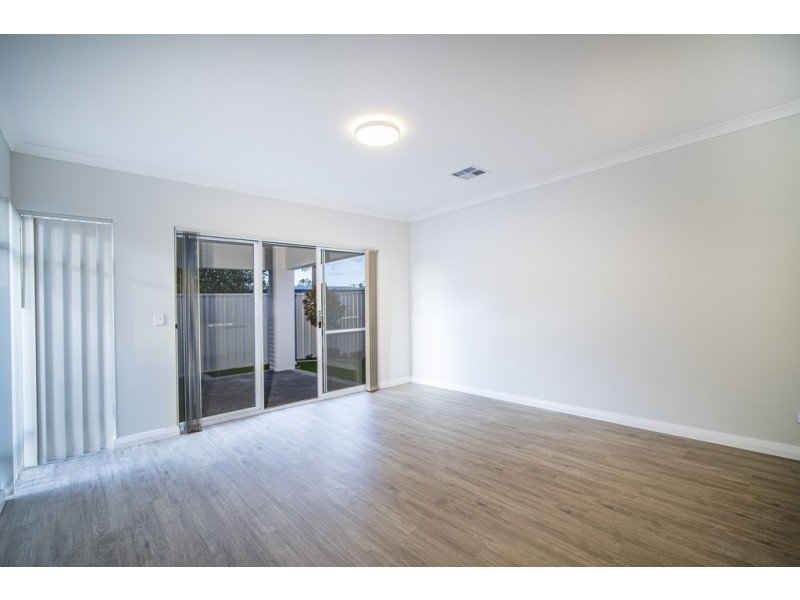 38B Jubilee St, Beckenham WA 6107