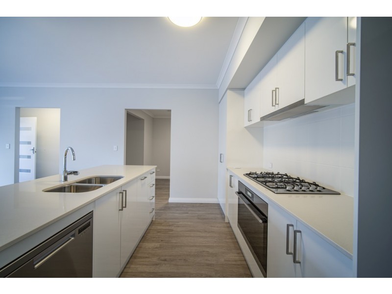 38B Jubilee St, Beckenham WA 6107