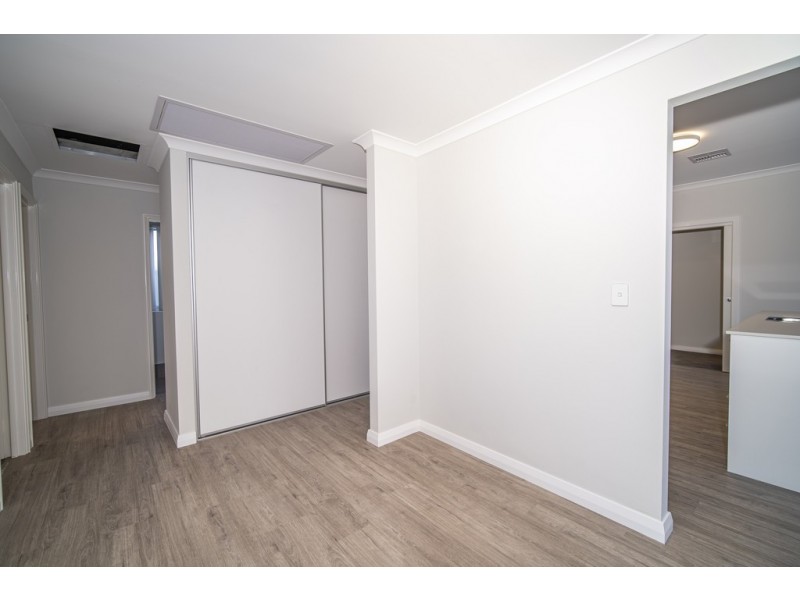 38B Jubilee St, Beckenham WA 6107