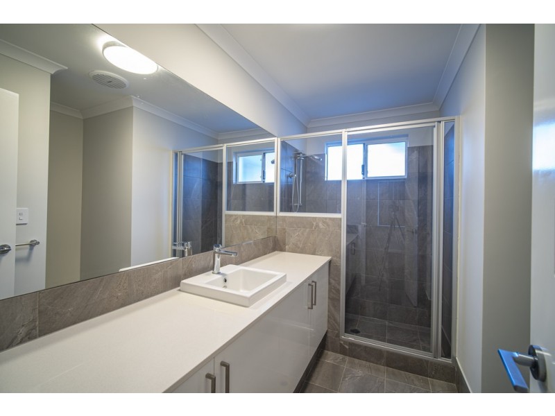 38B Jubilee St, Beckenham WA 6107