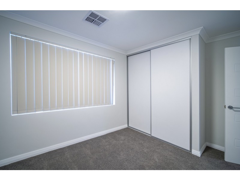 38B Jubilee St, Beckenham WA 6107