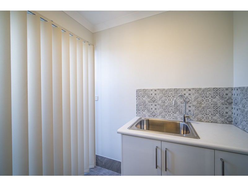 38B Jubilee St, Beckenham WA 6107