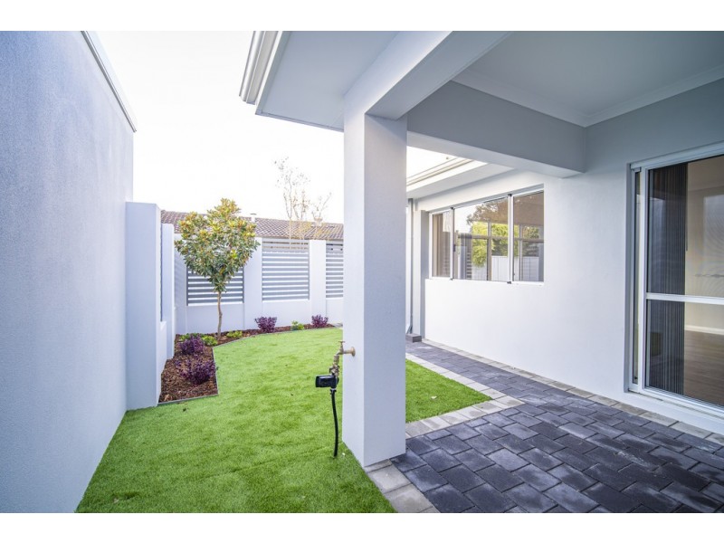38B Jubilee St, Beckenham WA 6107