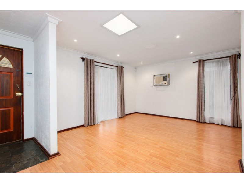 17 Vanda Place, Maddington WA 6109