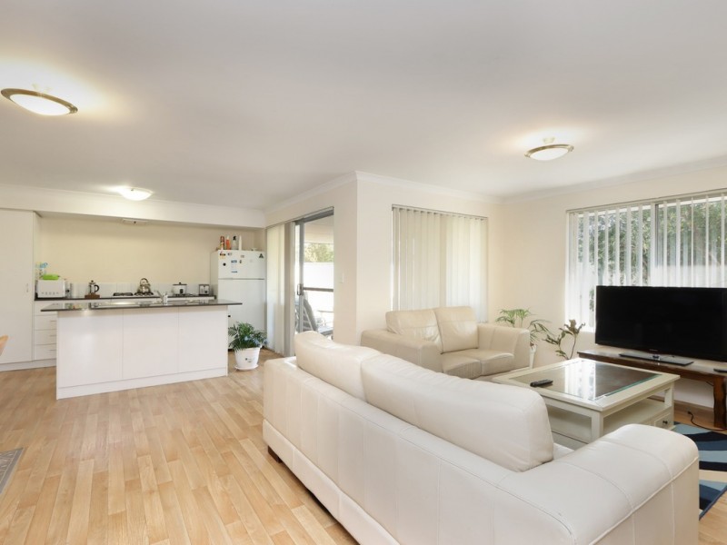 40B Highbury Crescent, Beckenham WA 6107