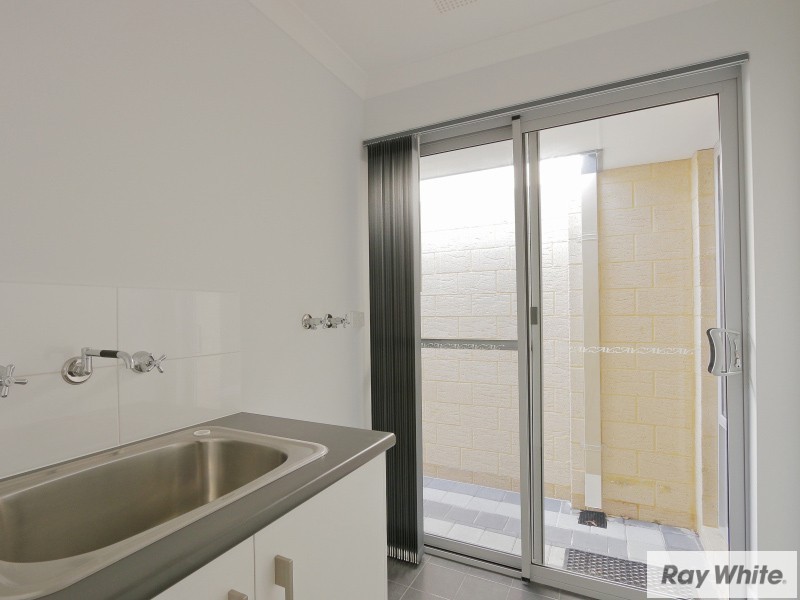 9B Halsey Close, Cannington WA 6107