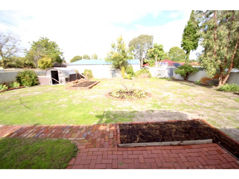 91 Manning Road, Manning WA 6152