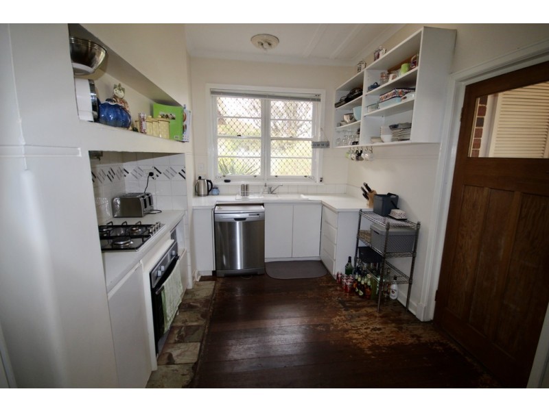 91 Manning Road, Manning WA 6152