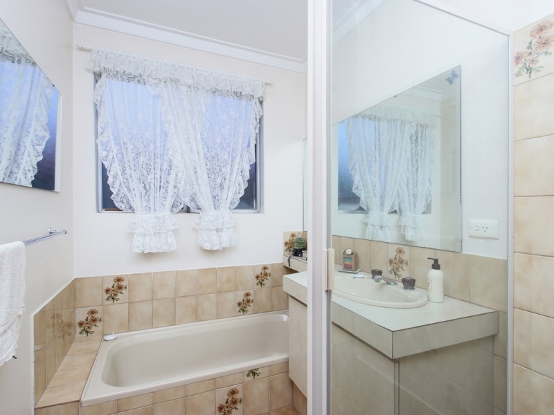 12 Eudanda Place, Cannington WA 6107