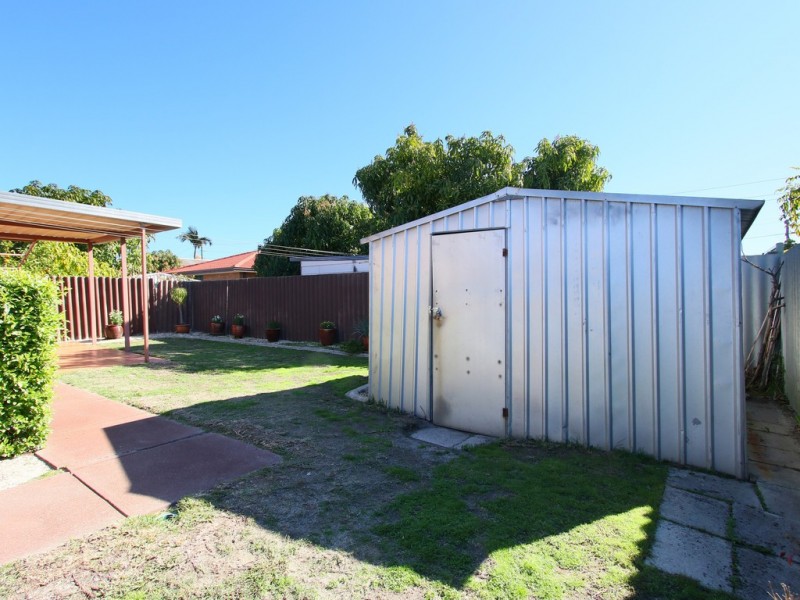 12 Eudanda Place, Cannington WA 6107