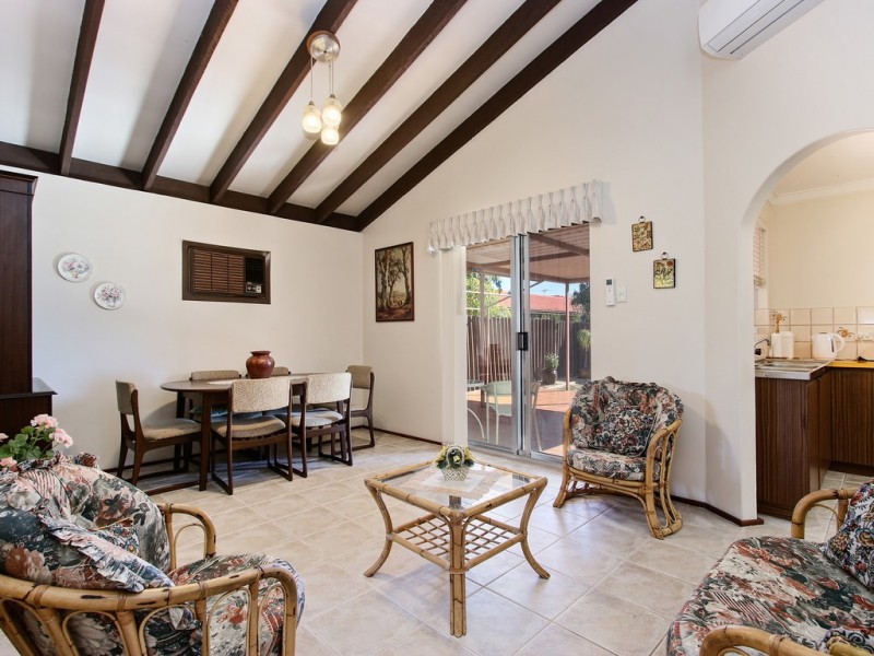 12 Eudanda Place, Cannington WA 6107