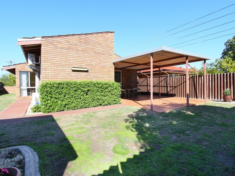 12 Eudanda Place, Cannington WA 6107