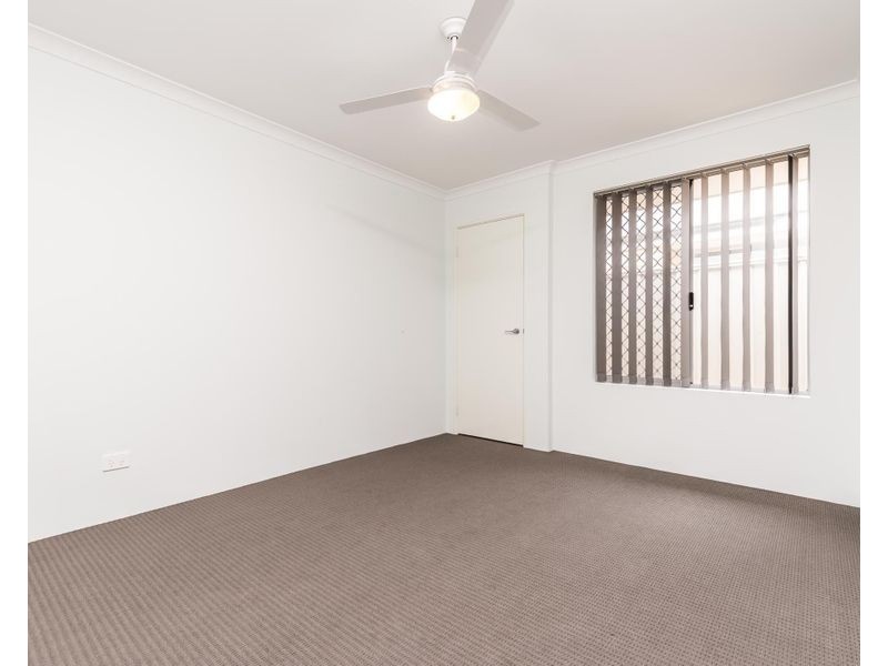 9/11 Brookland Street, Beckenham WA 6107