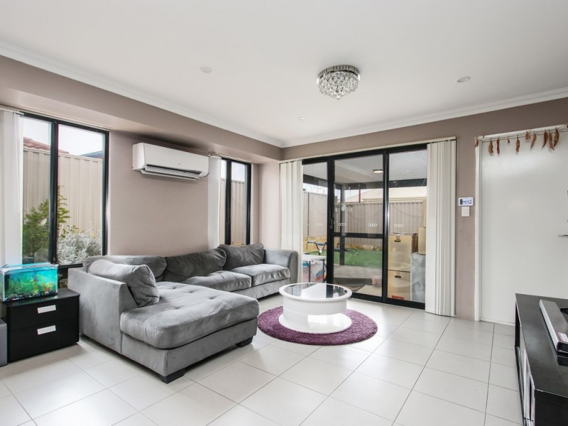 18A Sydenham St, Beckenham WA 6107