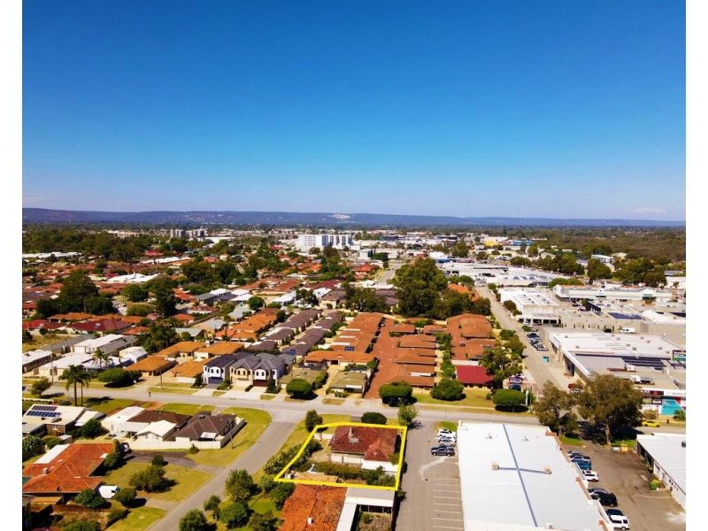 14 Mallard Way, Cannington WA 6107
