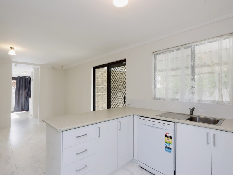 13 Mulline Court, Maddington WA 6109