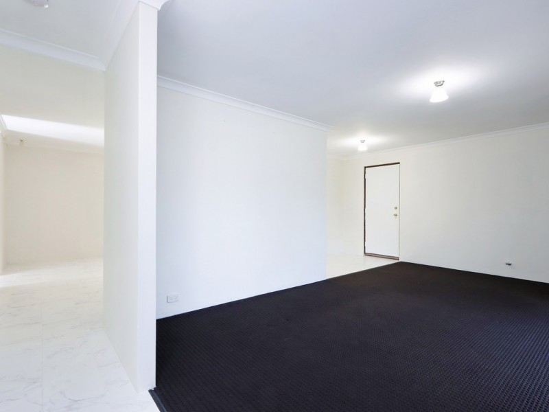 13 Mulline Court, Maddington WA 6109