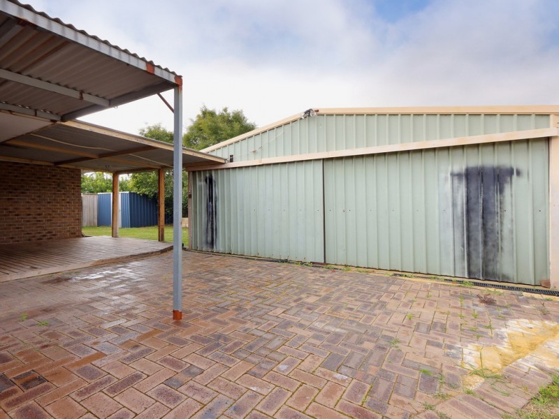13 Mulline Court, Maddington WA 6109