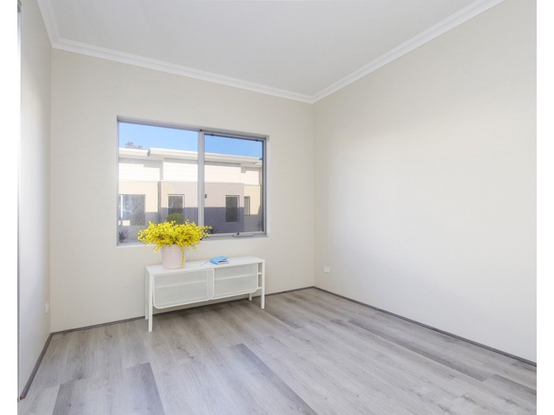 Lot 4/111-113 Sevenoaks Street, Bentley WA 6102