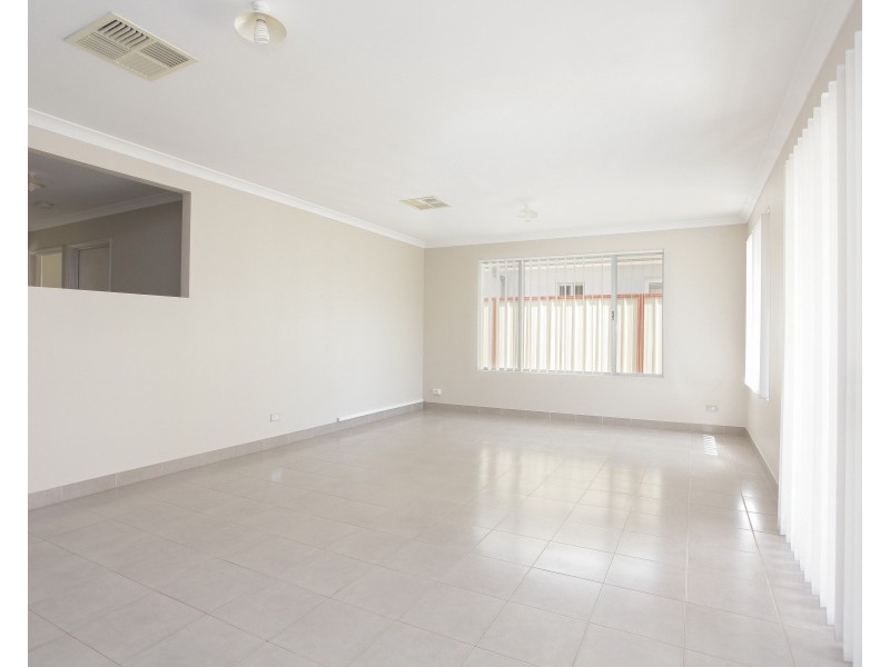 2/114 Gerard Street, East Cannington WA 6107