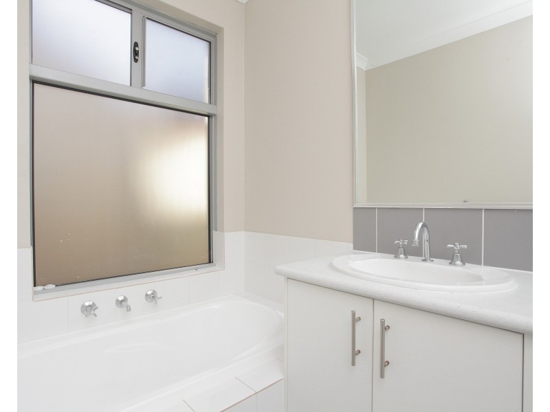 2/114 Gerard Street, East Cannington WA 6107