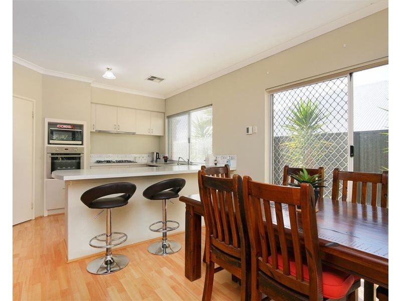 7 Minnow Fairway, Aveley WA 6069
