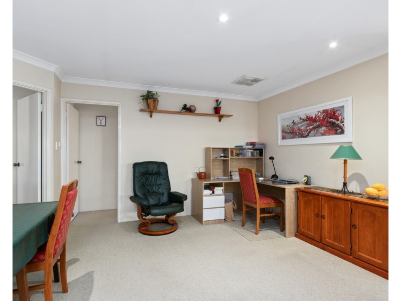 21 Carcoo Court, Beckenham WA 6107