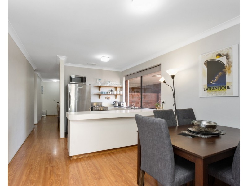 5/15 Golf Road, Parkwood WA 6147