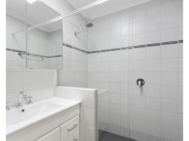 5/15 Golf Road, Parkwood WA 6147