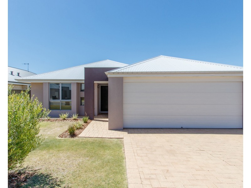 9/11 Brookland ST, Beckenham WA 6107