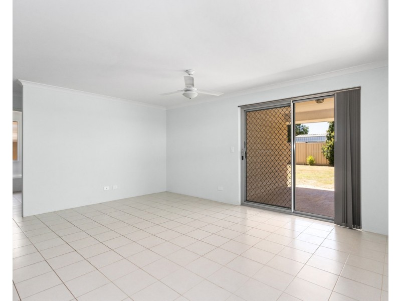 9/11 Brookland ST, Beckenham WA 6107