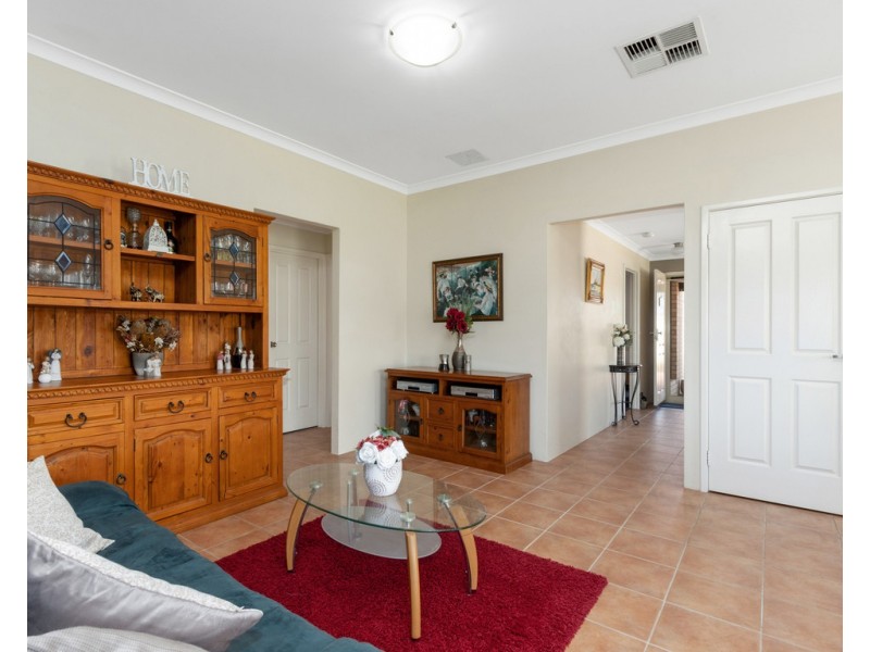 40B Redcliffe Street, East Cannington WA 6107