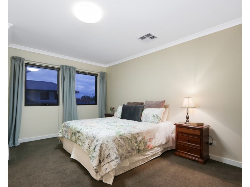 4/31 Woodloes Street, Cannington WA 6107