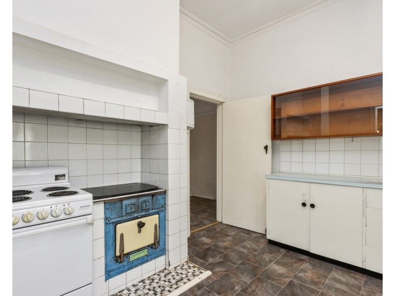 6 Fletcher St, Cannington WA 6107