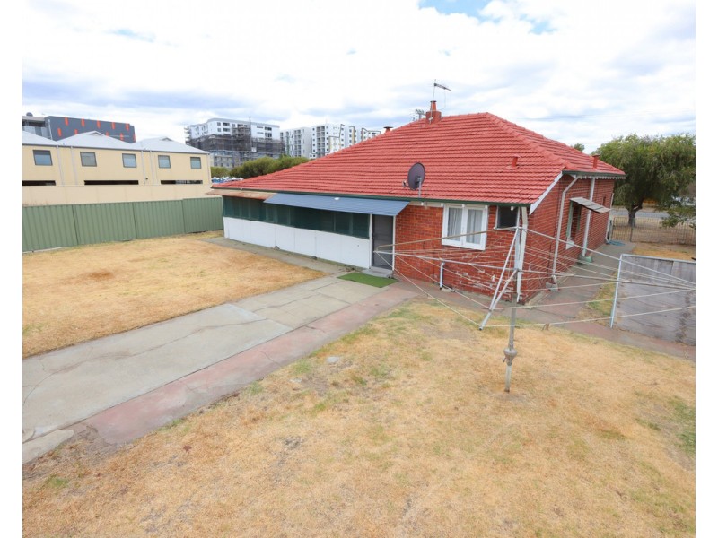 6 Fletcher St, Cannington WA 6107