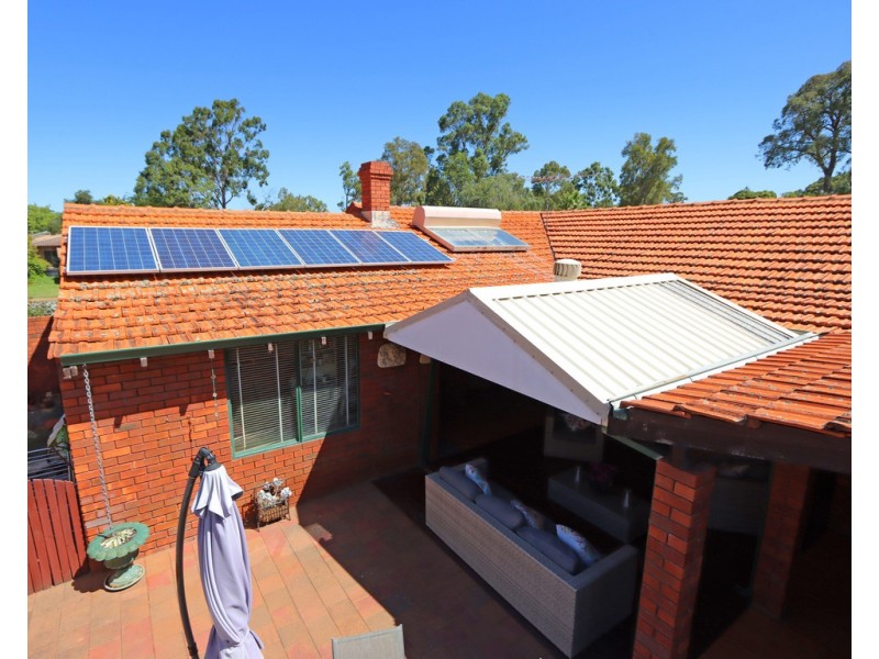 19 Grenadier Drive, Thornlie WA 6108