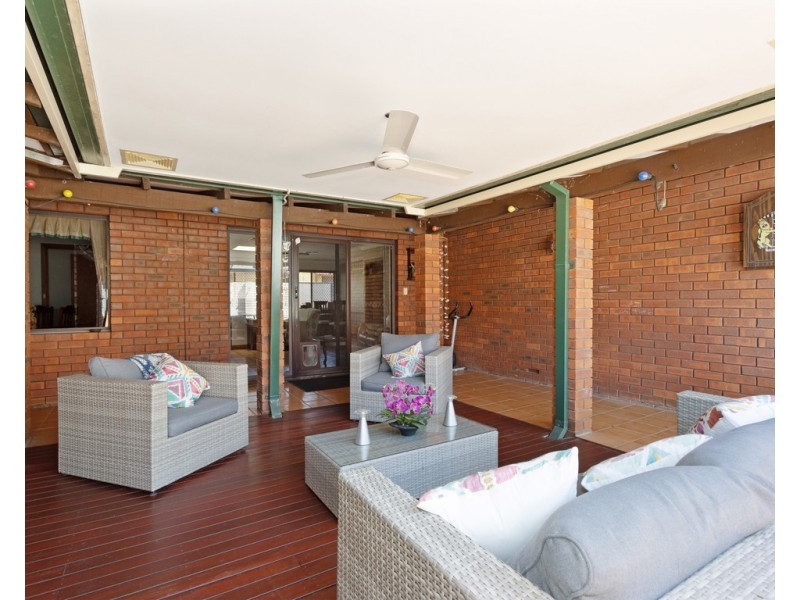 19 Grenadier Drive, Thornlie WA 6108