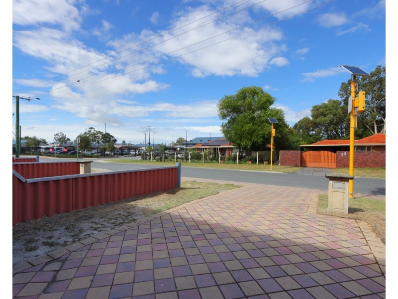 40B Southgate St, Langford WA 6147