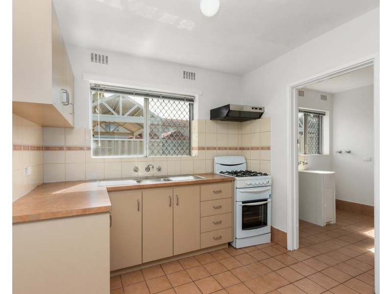 40B Southgate St, Langford WA 6147
