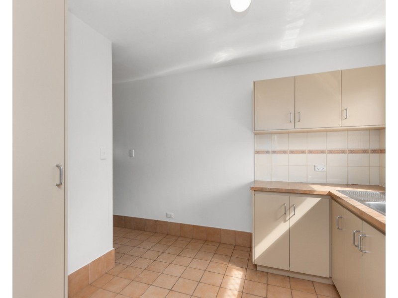 40B Southgate St, Langford WA 6147